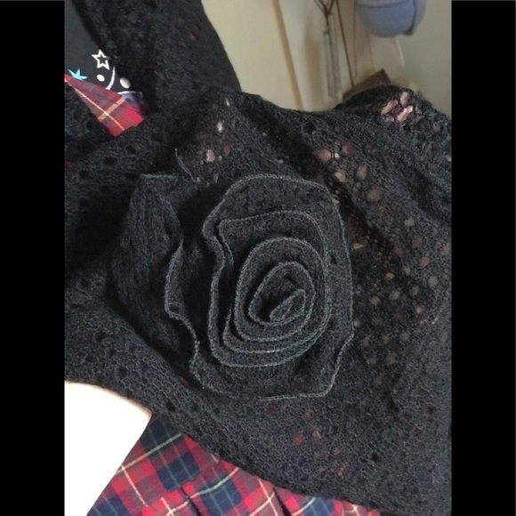 RIKKA Long Scarf Wrap Midnight Black Flower - Picture 7 of 7